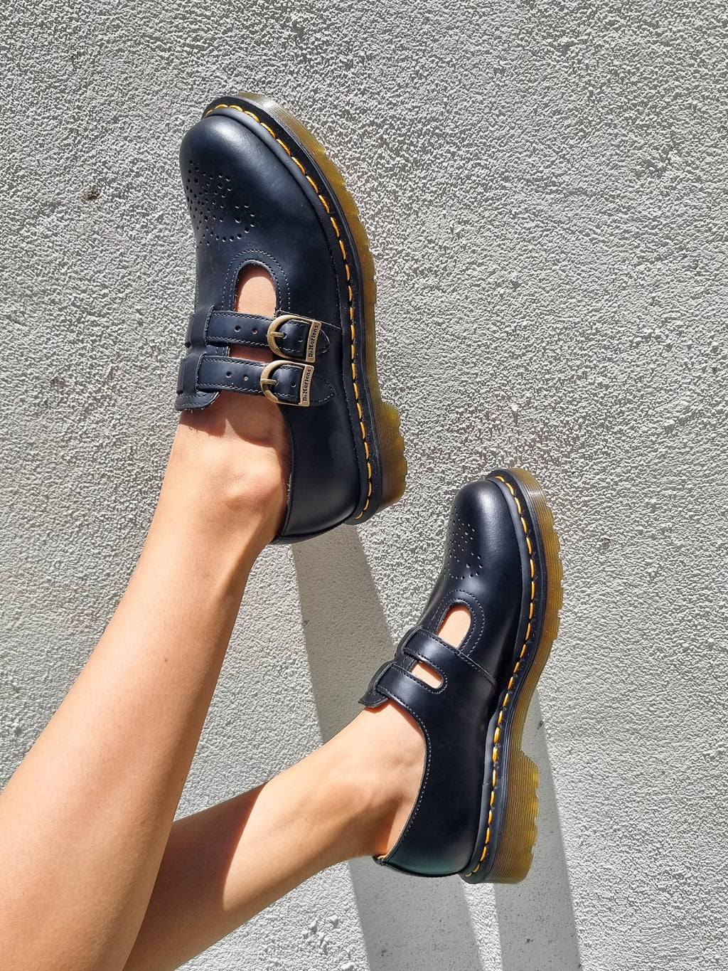 DR. MARTENS 8065 MARY JANE BLACK SMOOTH