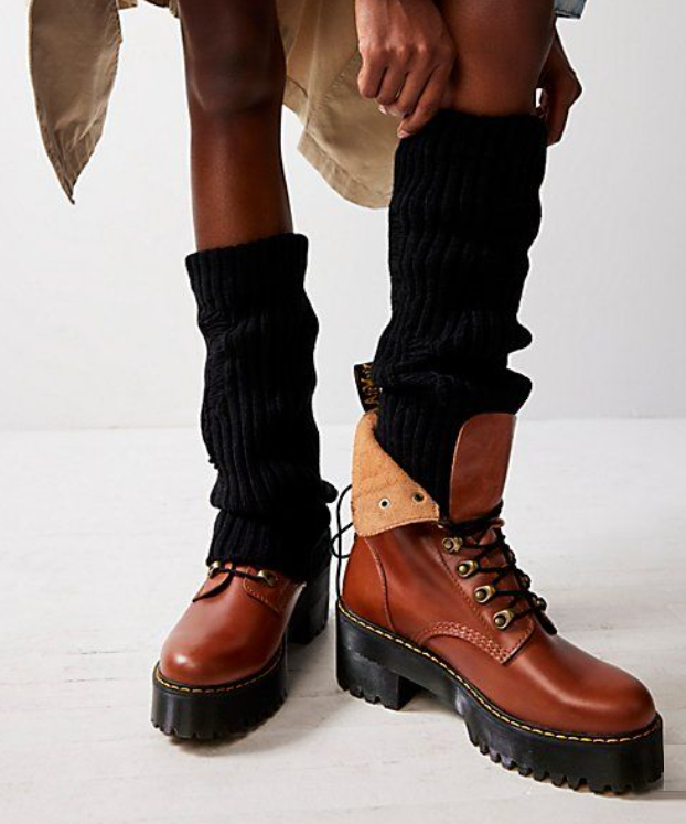 DR. MARTENS LEONA TAN LEATHER