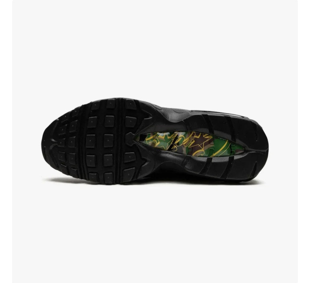 Nike
x Corteiz Air Max 95 "Green/Black" sneakers